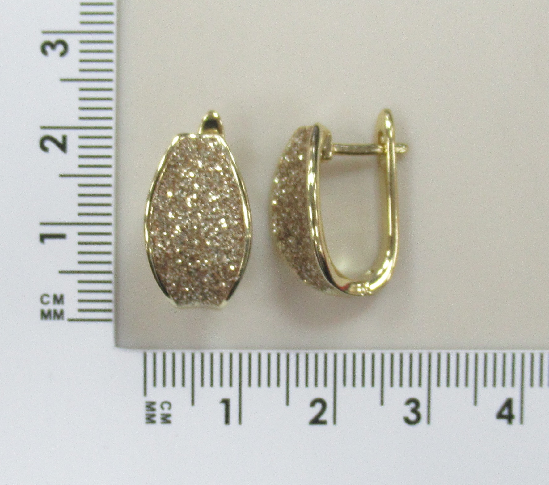 Серебряные серьги с глиттером